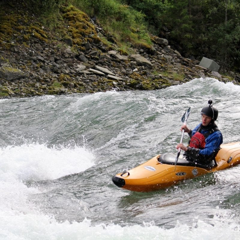 Paddling China Hole on Sjoa Normal